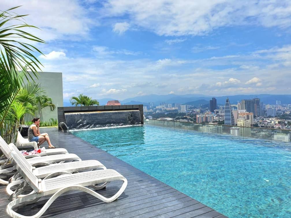 Regalia Luxury Klcc - By Cozy *