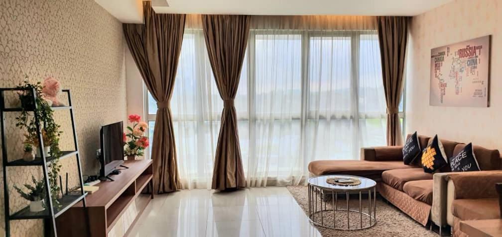 Regalia Luxury Klcc - By Cozy