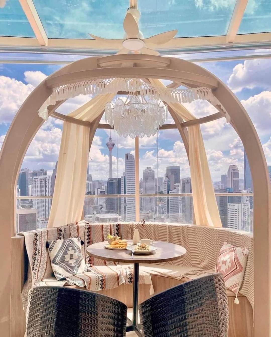 Pangsapuri Regalia Luxury Klcc - By Cozy *